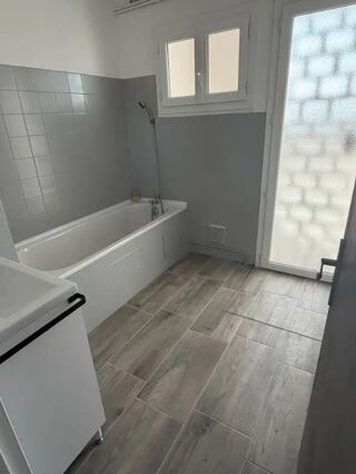  Appartement à louer 3 pièces 63 m²