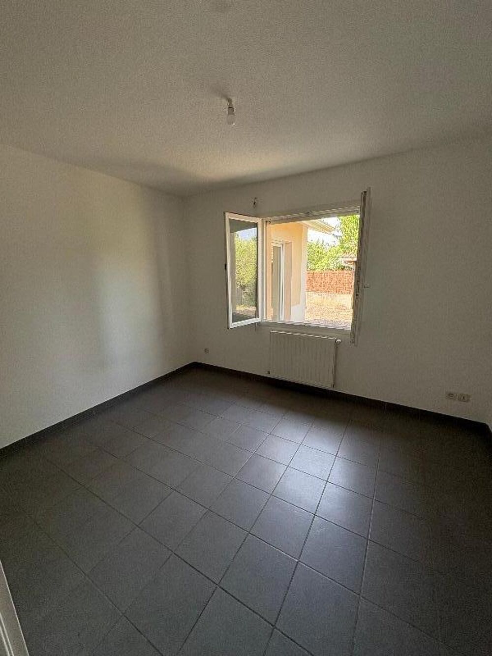Location Maison Maison/Villa T5 Saint-medard-d'eyrans