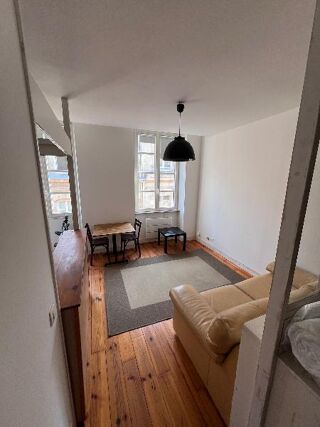  Appartement à louer 1 pièce 35 m²
