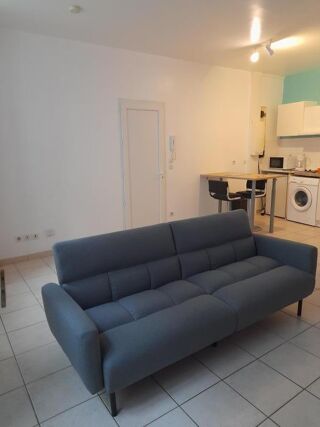 Appartement à louer 1 pièce 28 m²