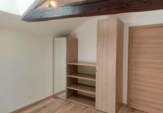  Appartement à louer 3 pièces 80 m²