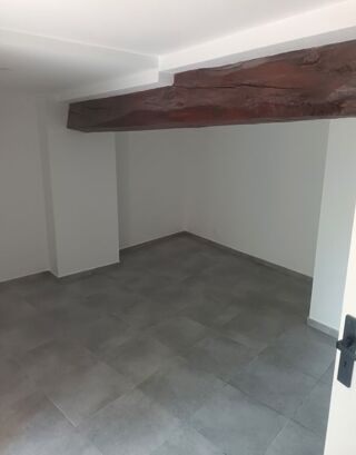  Appartement à louer 2 pièces 60 m²