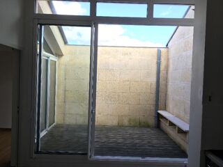 Appartement à louer 3 pièces 