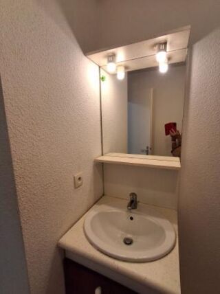 Appartement à louer 1 pièce 28 m²