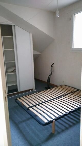  Appartement à louer 1 pièce 33 m²