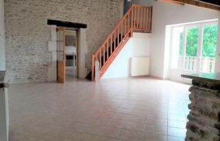 Maison à louer 5 pièces 190 m² Saint-sulpice-et-cameyrac