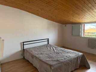  Appartement à louer 3 pièces 90 m²