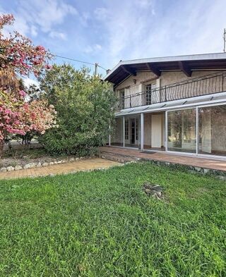  Maison à louer 5 pièces 160 m²