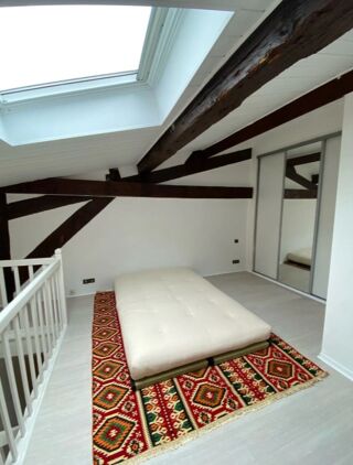  Appartement à louer 2 pièces 70 m²