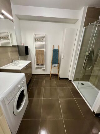  Appartement à louer 3 pièces 66 m² Bordeaux