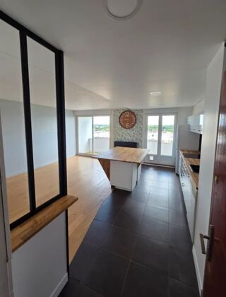  Appartement à louer 3 pièces 69 m²