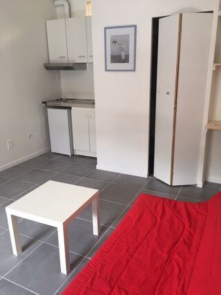  Appartement à louer 1 pièce 21 m²