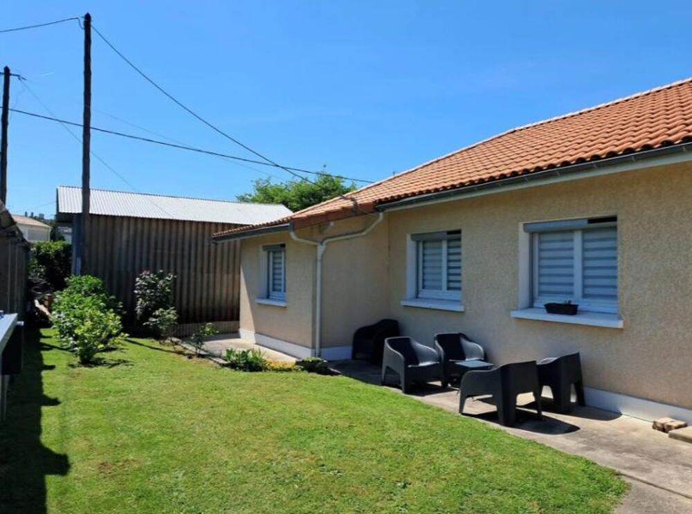 Location Maison Maison/Villa T5 bis Ambares-et-lagrave
