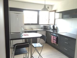  Appartement à louer 1 pièce 85 m² Pessac