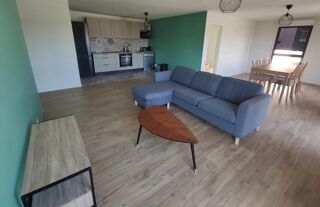  Appartement à louer 3 pièces 85 m²