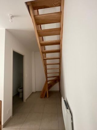  Appartement à louer 3 pièces 63 m²
