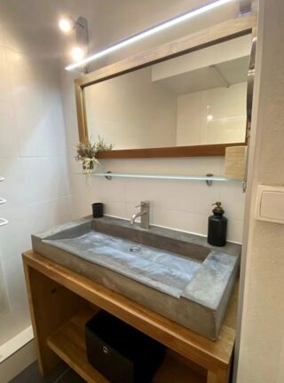  Appartement à louer 4 pièces 80 m²