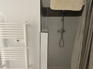  Appartement � louer 5 pi�ces  Cavignac
