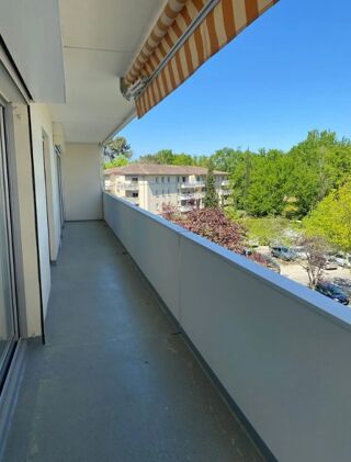  Appartement à louer 3 pièces 80 m²