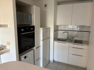  Appartement à louer 1 pièce 33 m²
