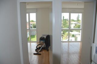  Appartement � louer 3 pi�ces 