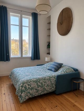  Appartement à louer 4 pièces 97 m²