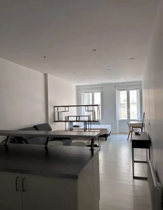  Appartement à louer 1 pièce 39 m²