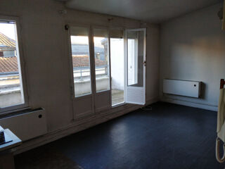  Appartement à louer 2 pièces 47 m² Bordeaux