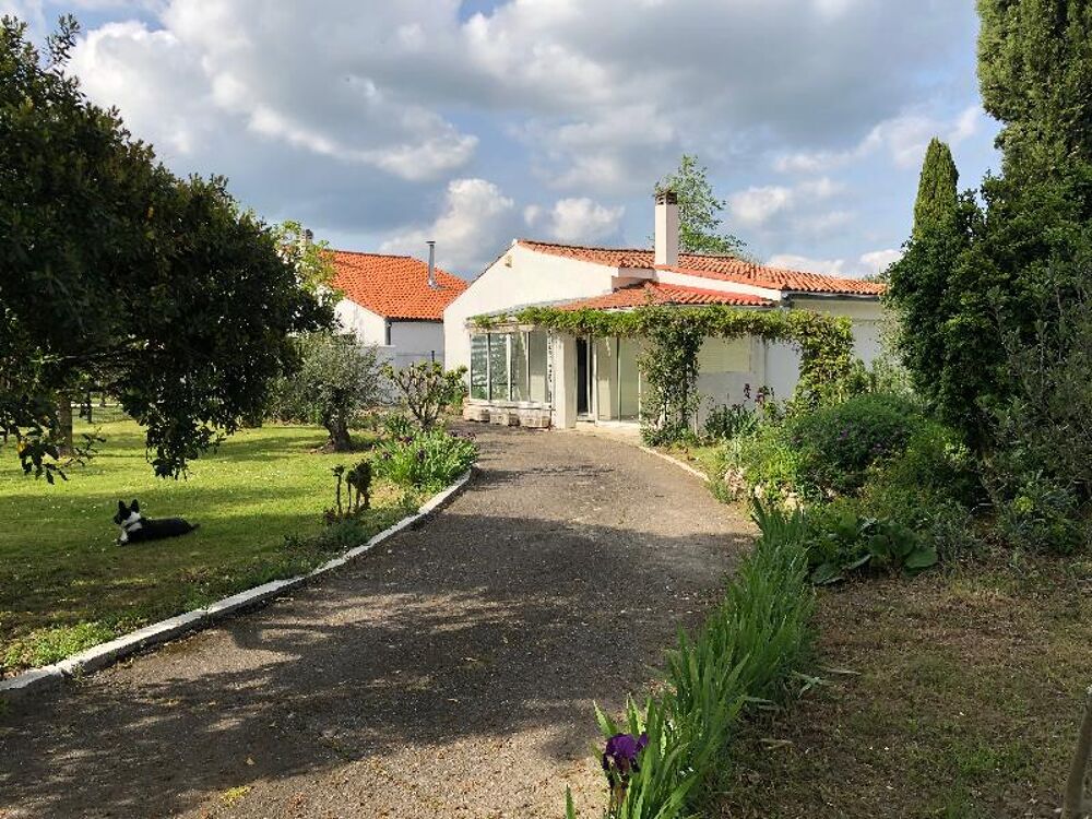 Location Maison Maison/Villa T3 Carignan-de-bordeaux