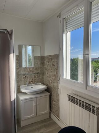  Appartement à louer 1 pièce 10 m²