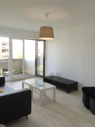  Appartement à louer 1 pièce 85 m²