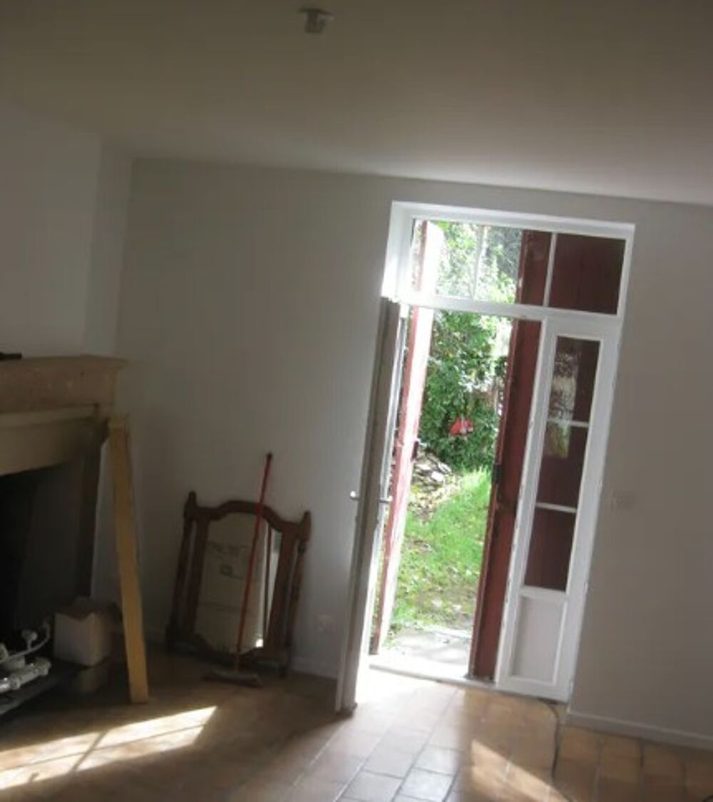 Location Maison Maison/Villa T2 Saint-symphorien