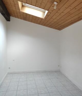  Appartement à louer 2 pièces 34 m²