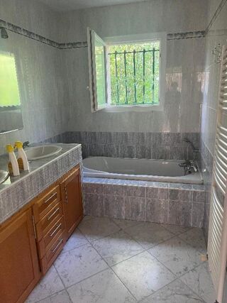  Maison � louer 5 pi�ces  Camblanes-et-meynac