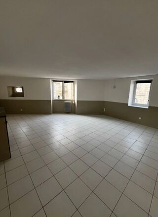  Appartement à louer 2 pièces 66 m²