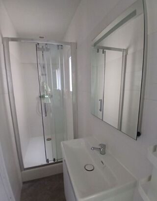  Appartement à louer 2 pièces 40 m²