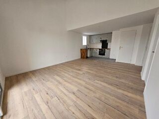  Appartement � louer 5 pi�ces  Cenon