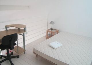  Appartement à louer 2 pièces 35 m²