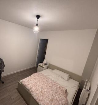  Appartement à louer 3 pièces 49 m²