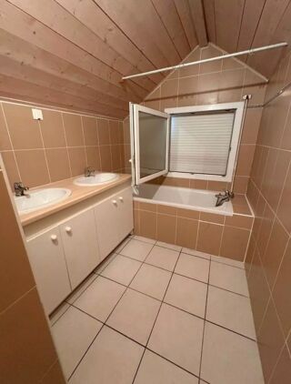  Appartement � louer 3 pi�ces 