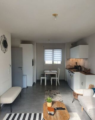  Appartement à louer 2 pièces 40 m²