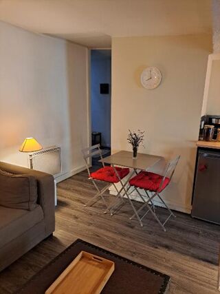  Appartement à louer 2 pièces 48 m²
