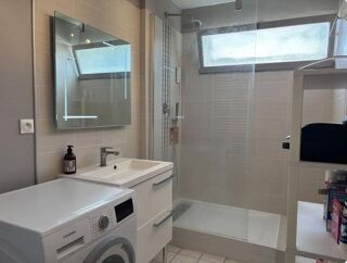  Appartement à louer 3 pièces 65 m²