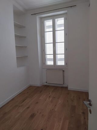  Appartement à louer 2 pièces 