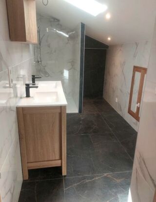  Appartement à louer 3 pièces 80 m²