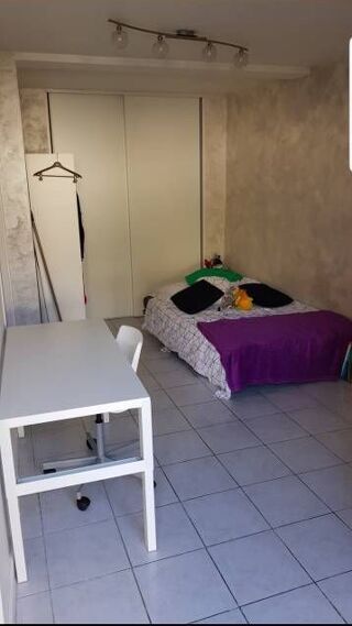  Appartement à louer 1 pièce 25 m²