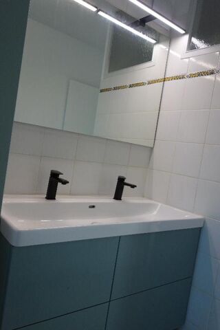  Appartement à louer 3 pièces 69 m²