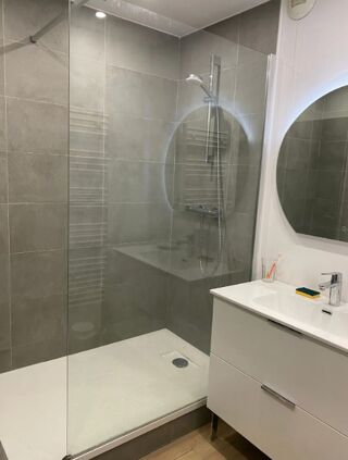  Appartement à louer 3 pièces 80 m²