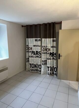  Appartement à louer 2 pièces 66 m²