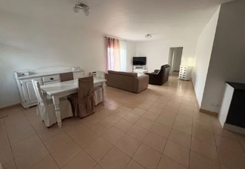 Location Maison Maison/Villa T3 Billaux